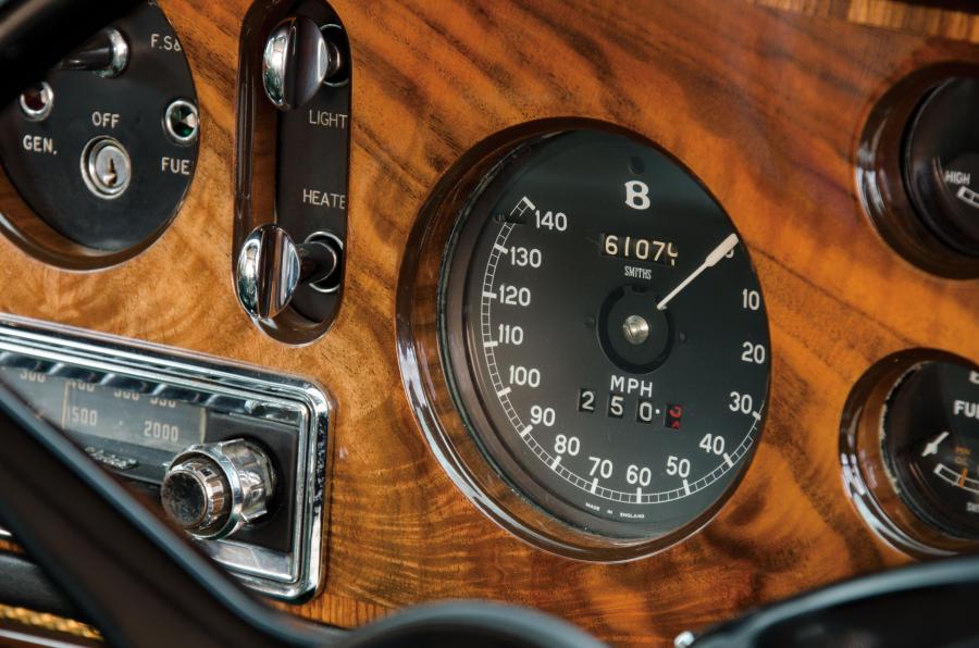 Панель приборов Bentley S2 Continental Coupe by Mulliner 1960 года  (фото 3 из 23)